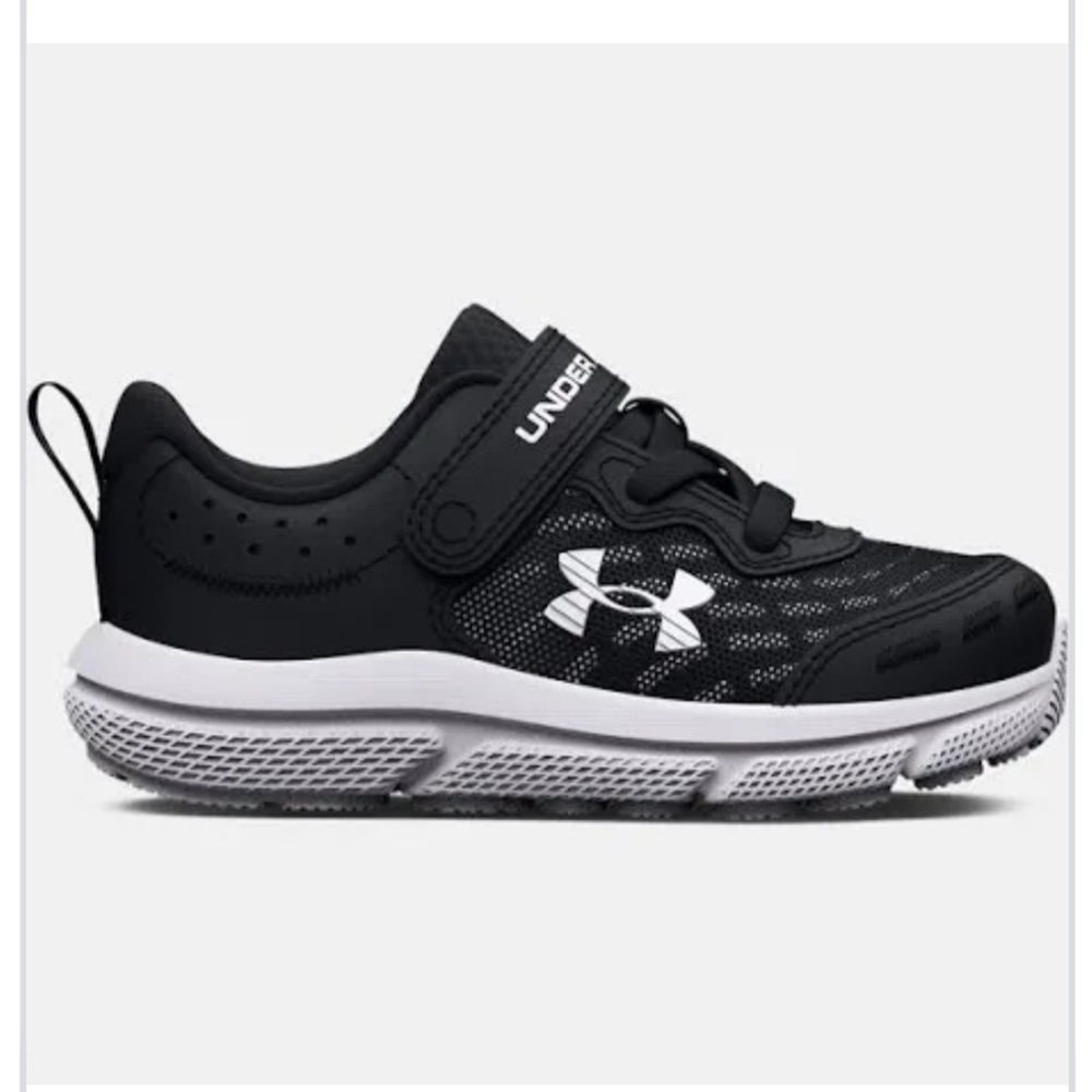 NWOT- Under Armour Black Kids Shoes. Size 6 toddler - Picture 1 of 9